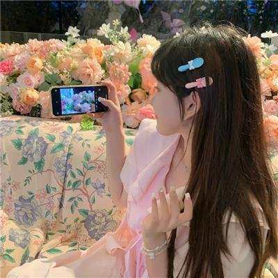 断肠人对奈何天